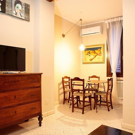 Saint Charles Apartment Болоня Екстериор снимка