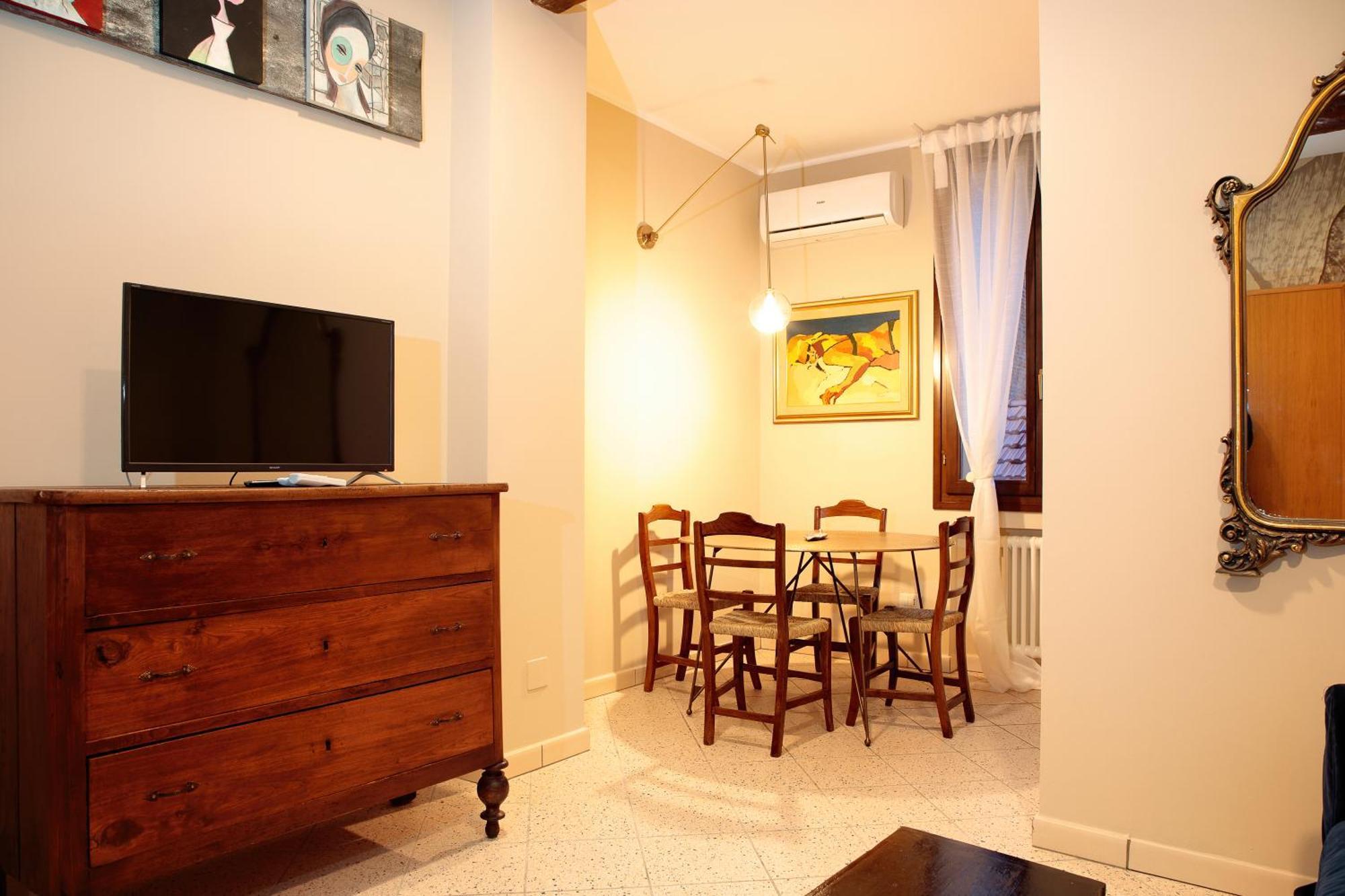 Saint Charles Apartment Болоня Екстериор снимка
